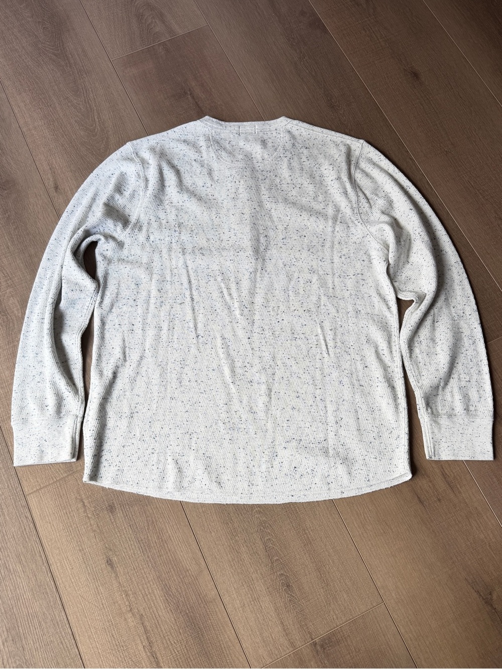 J Crew Men’s Oarsman Henley Pullover Sweater Size Large Light Grey Blue Speckles - Picture 3 of 14